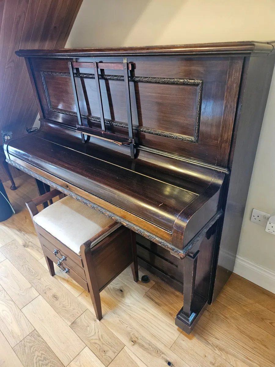 Piano - Image 1