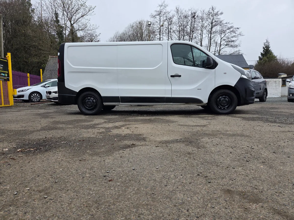 Lovely Opel Vivaro DOE Tax Warranty - Image 2