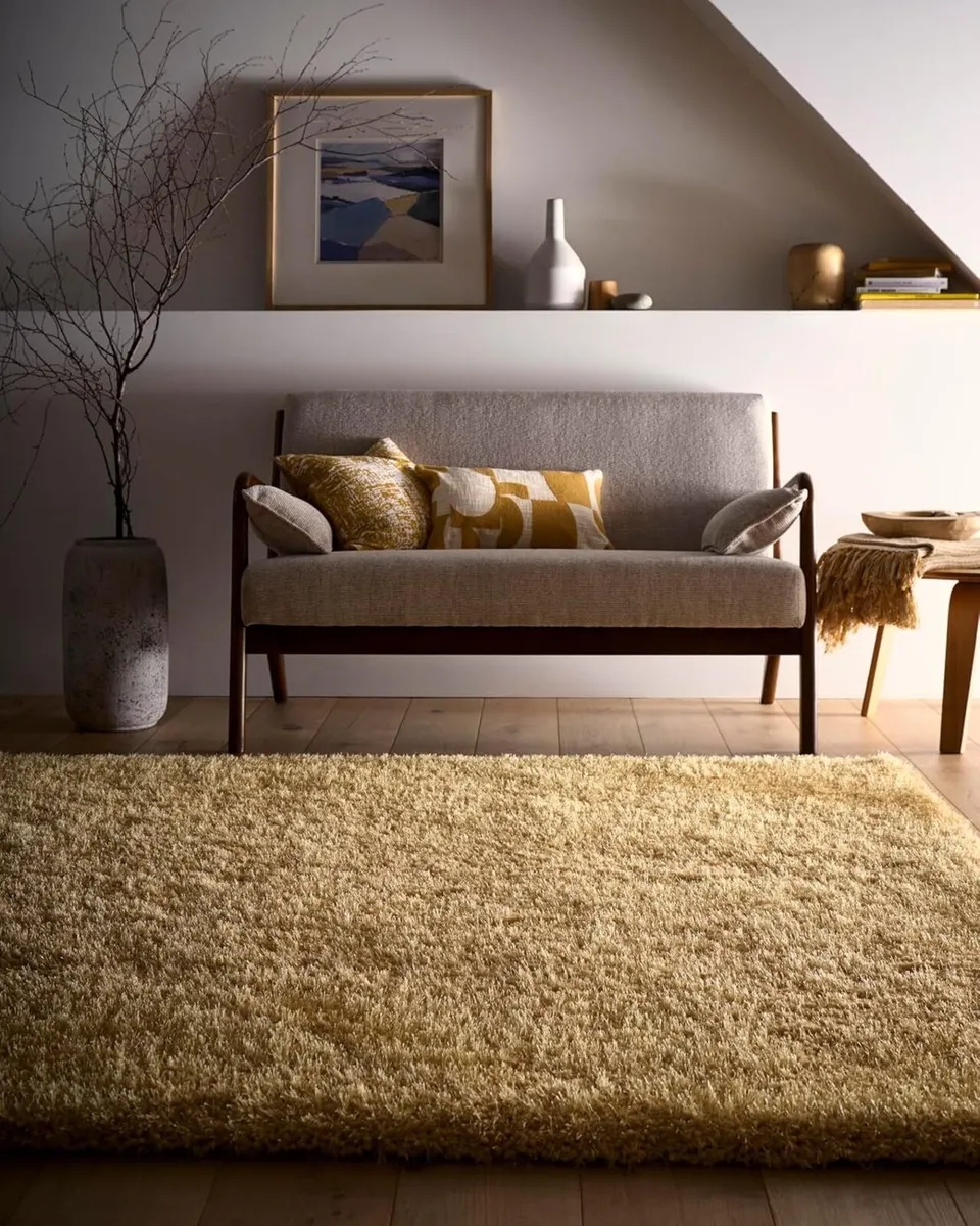 Shaggy Rug for Bedroom Living Room Fluffy Quality - Image 1