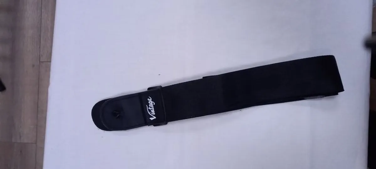 electric guitar and amp - Image 2