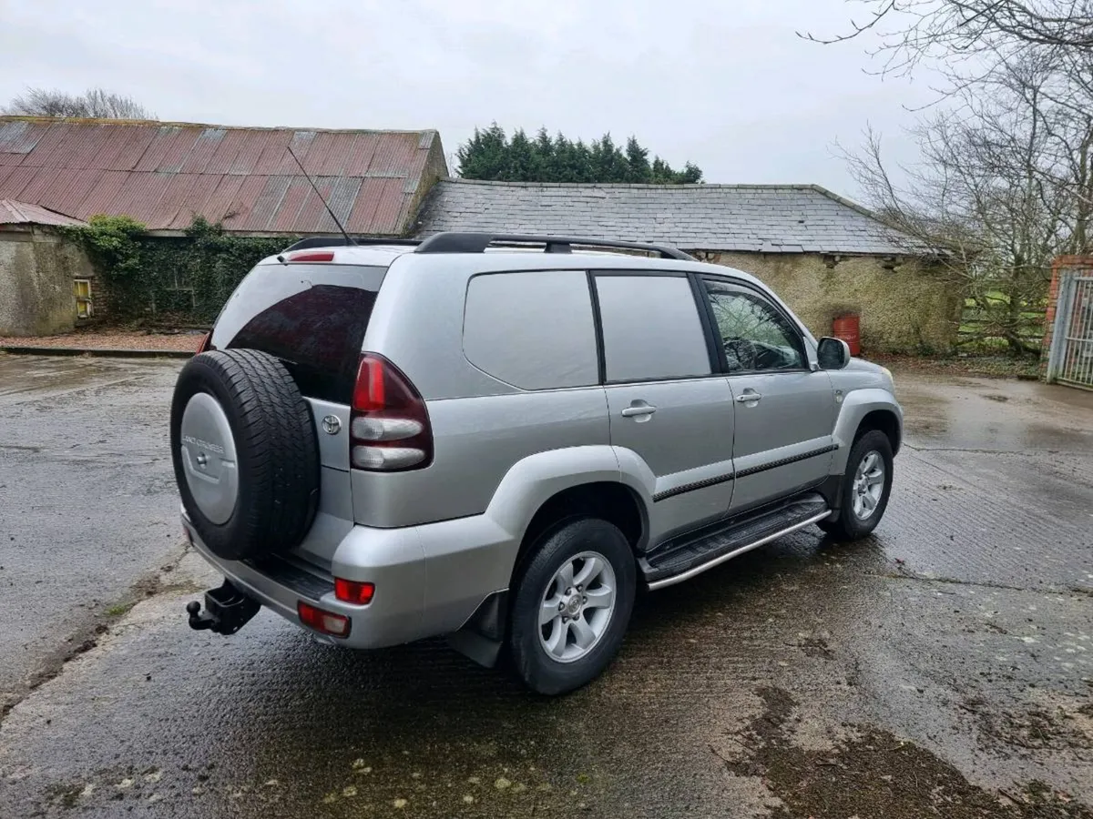 Toyota Landcruiser cvrt 3/27 - Image 1