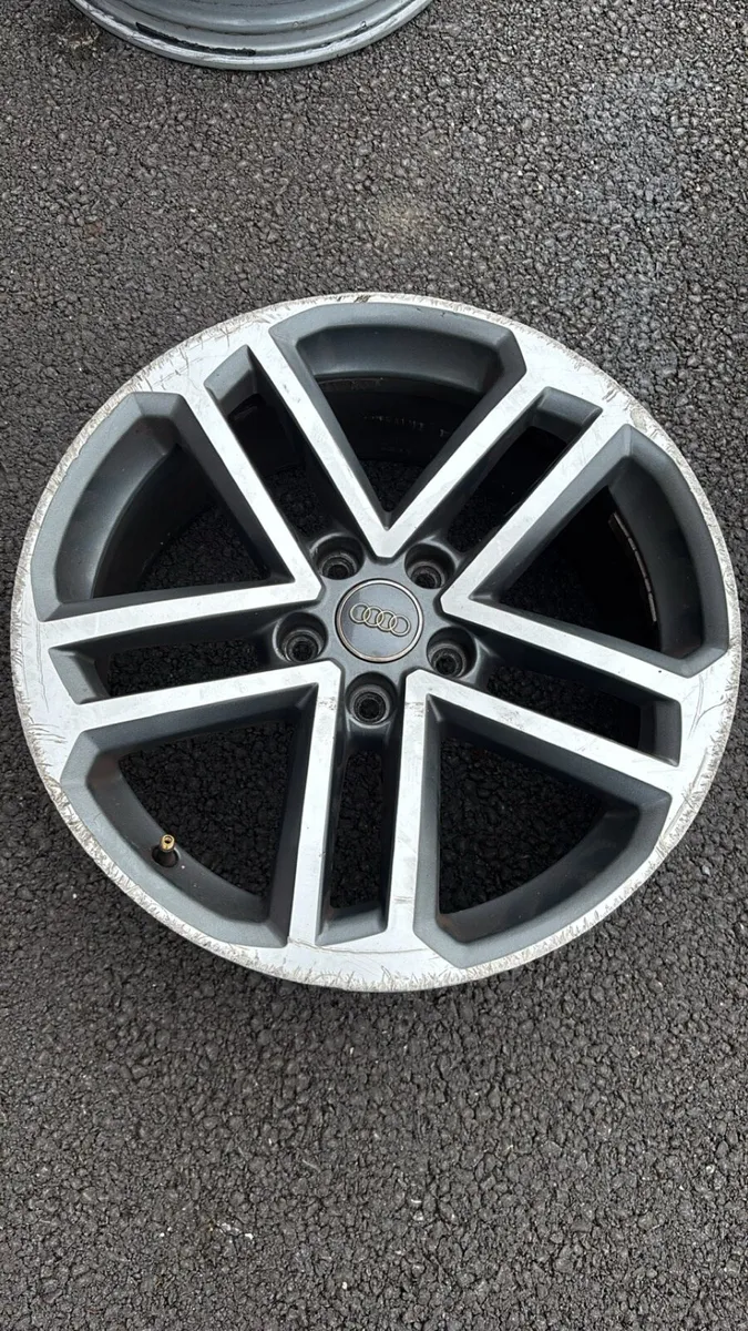 Audi a3 alloys - Image 2