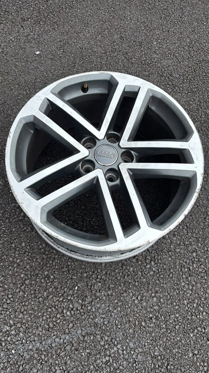 Audi a3 alloys - Image 4