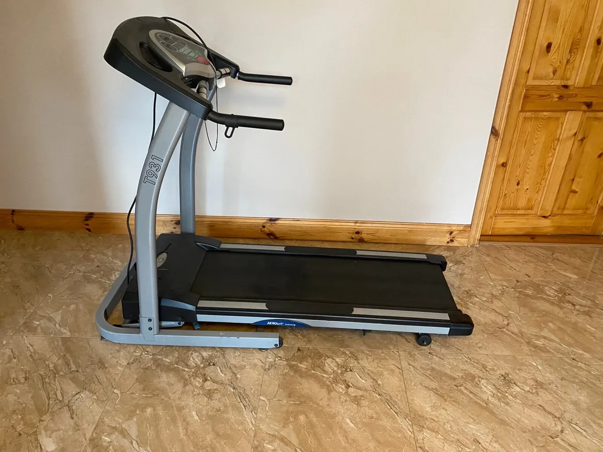 Treadmill - Image 1