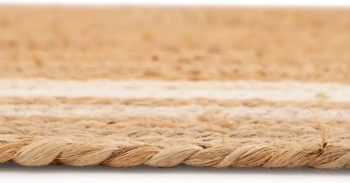 Handwoven Jute Rug Braided Natural Beige White - Image 3