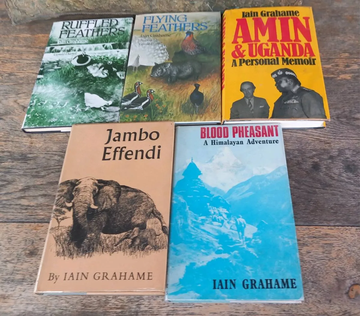5 signed Iain Grahame hardbacks, D18 post 7e - Image 1