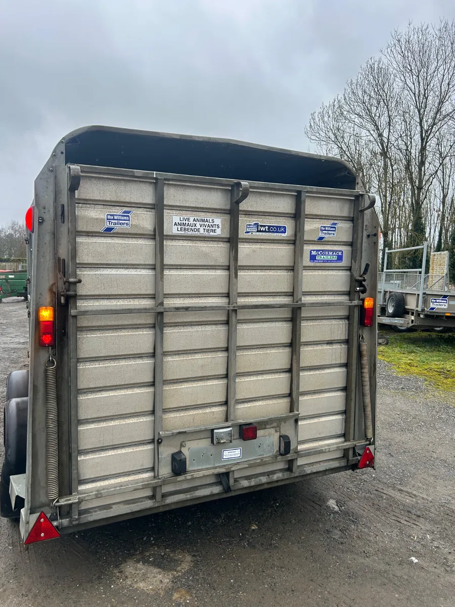 2022 Ifor Williams Ta510 10 ft Livestock Trailer - Image 3