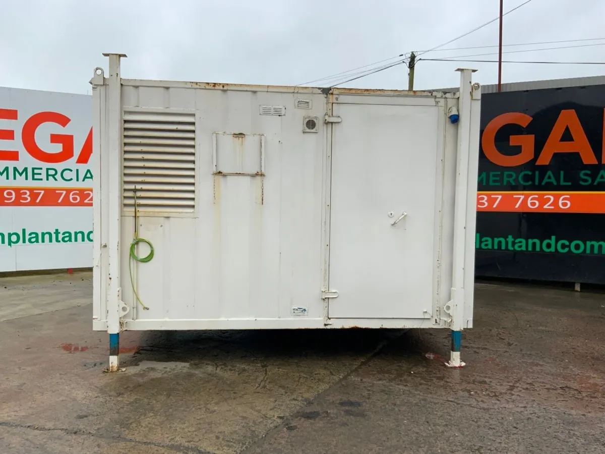 12ft x 10ft SELF CONTAINED WELFARE CABIN843. - Image 1