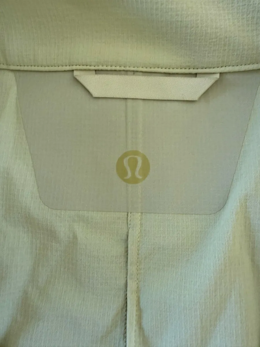Men’s Lululemon jacket - Image 2