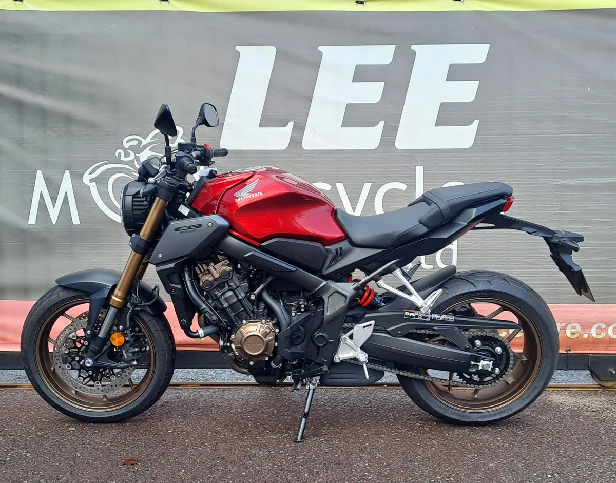 2025 HONDA CB650R - Image 3