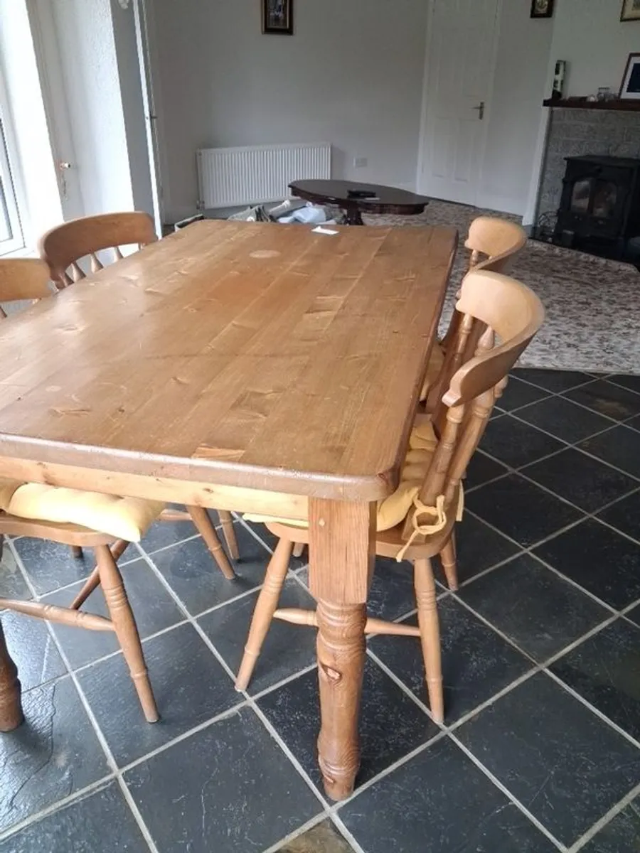 dining table and 4 chairs - Image 2