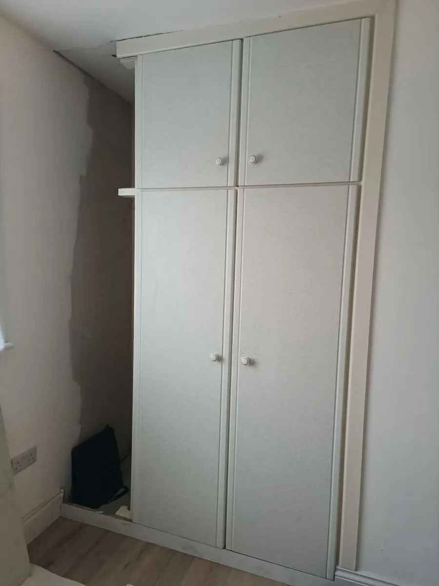 Wardrobe doors - Image 1