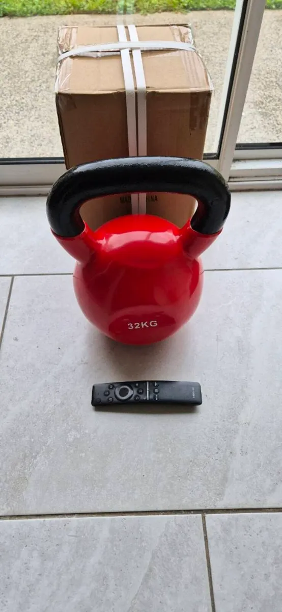 Brand new 32 kilo cast iron kettlebell - Image 4