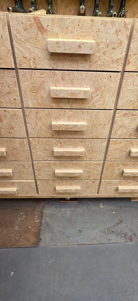 BEDROOM LOCKERS NATURAL