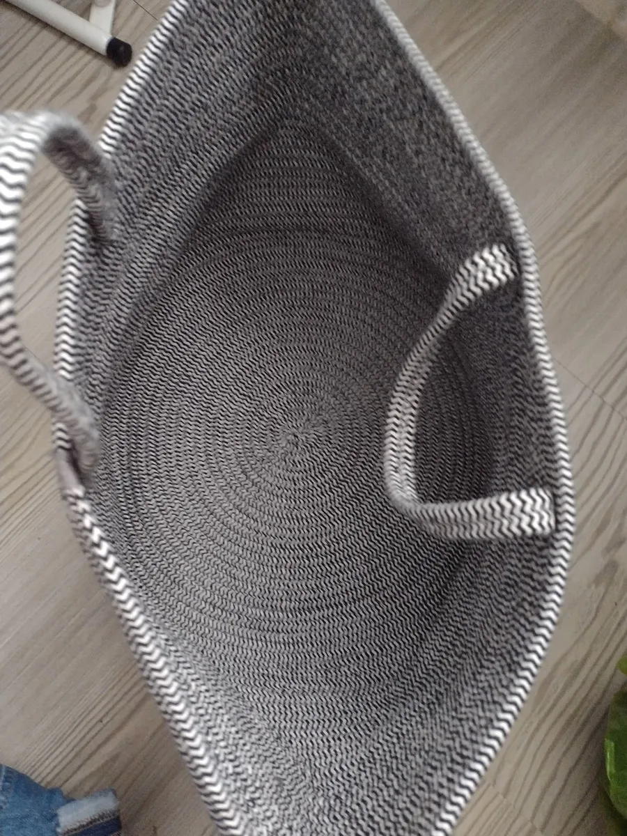 Large woven storage basket with handles - Image 1