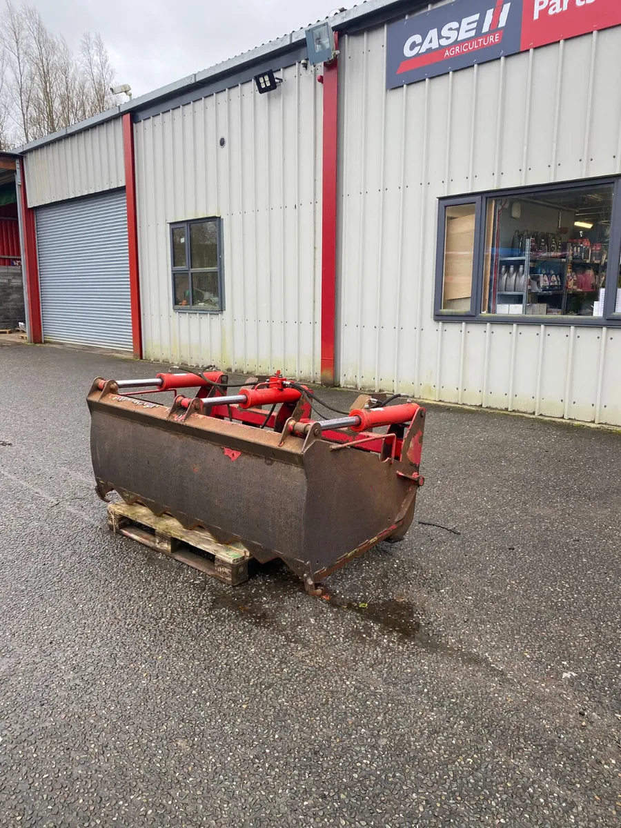 McHale Grab - Image 3