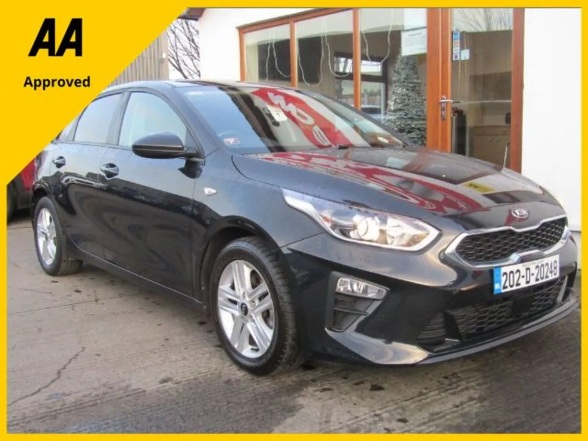 Kia Ceed K2 Commercial 5DR. LOW KLMS. - Image 1