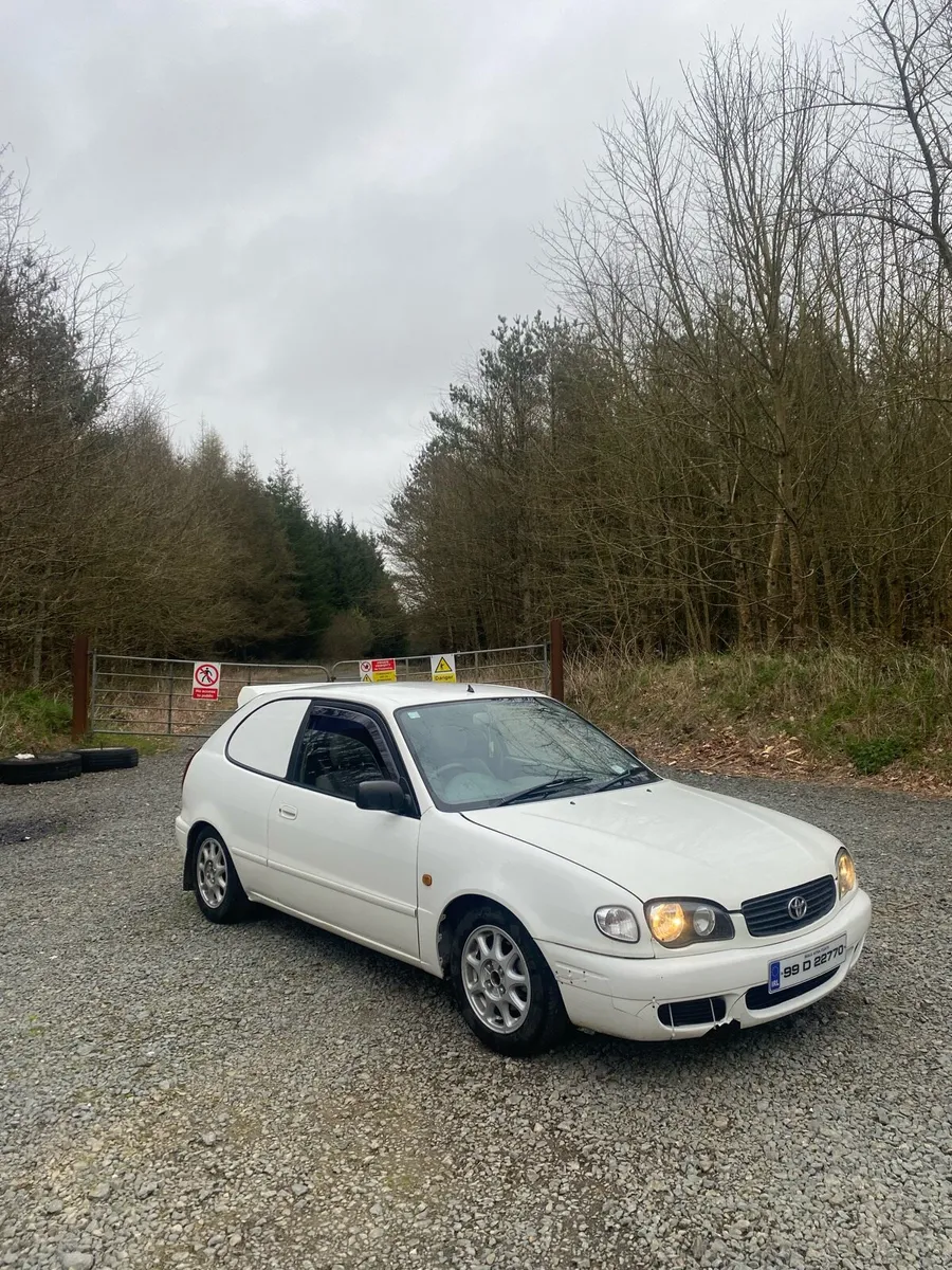 E11 Corolla van - Image 2