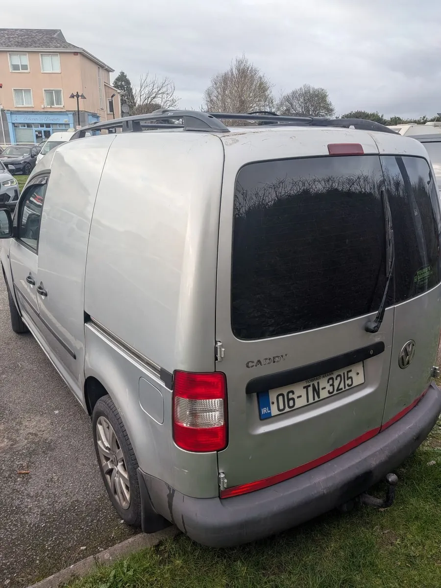 Volkswagen Caddy 2006 - Image 2