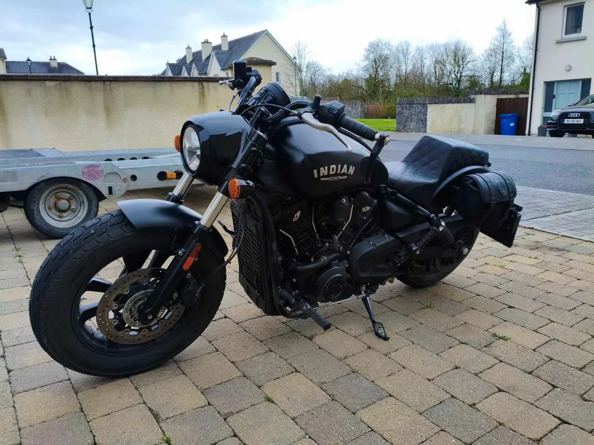 Indian Scout Bobber Limited 2025 w/ extras - Image 3