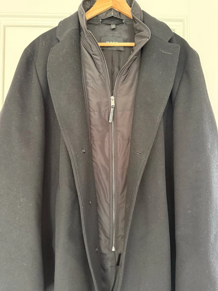 Hugo Boss Men’s overcoat - Image 1