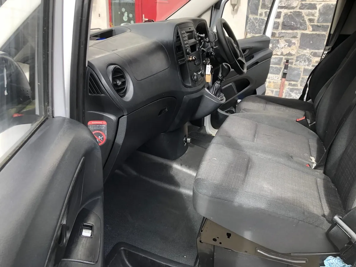 Mercedes-Benz Vito 2015 - Image 4