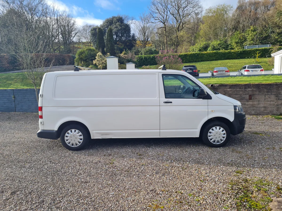Volkswagen Transporter 2015 lwb - Image 1