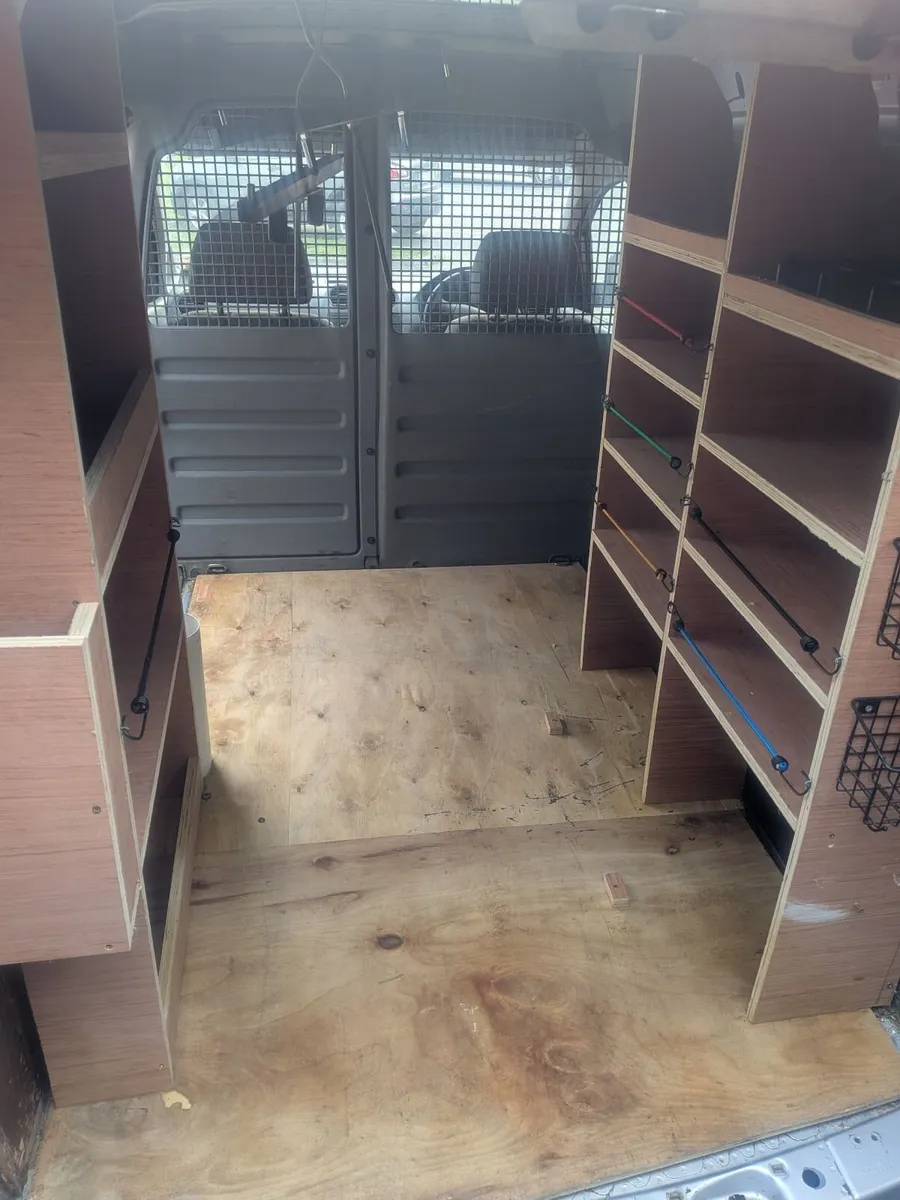 Volkswagen Caddy 2006 - Image 4