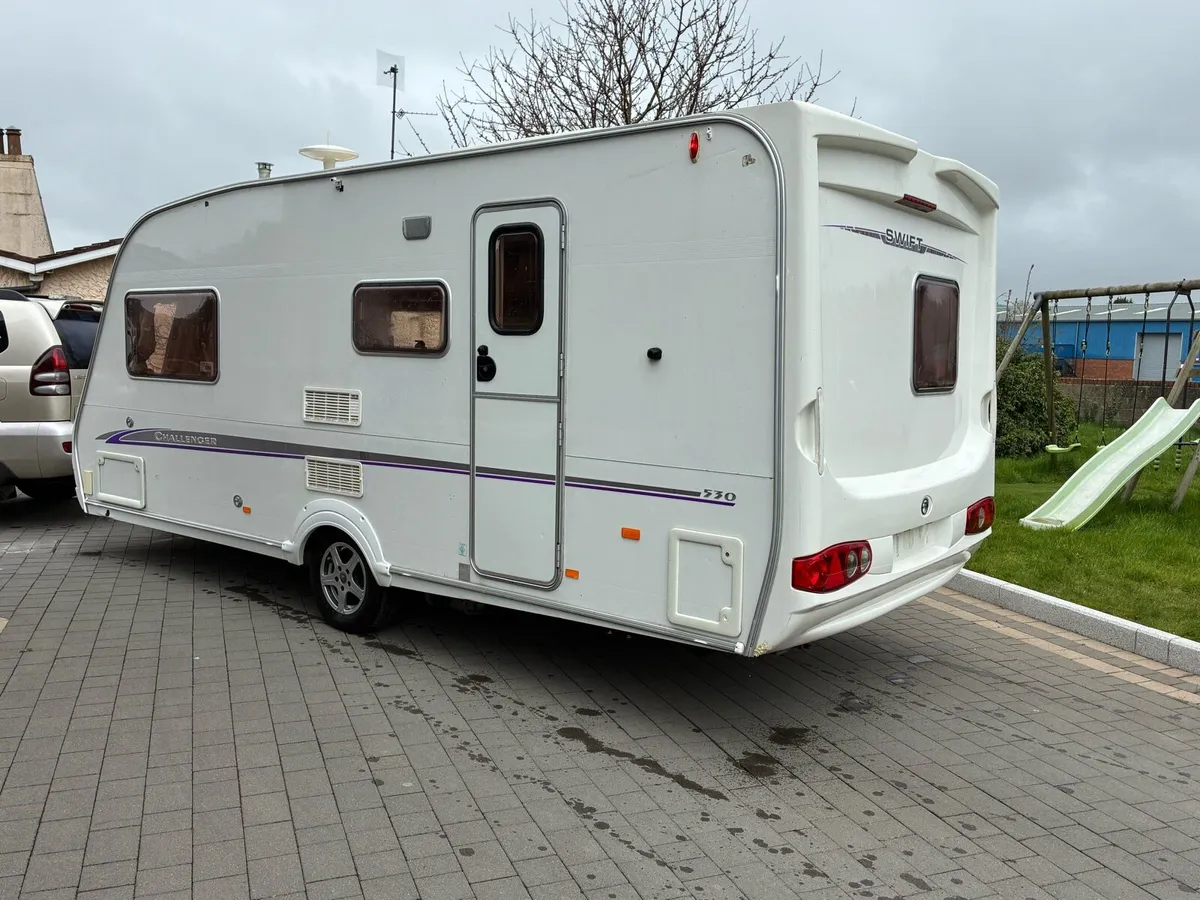 Swift challenger 530 4 berth - Image 3