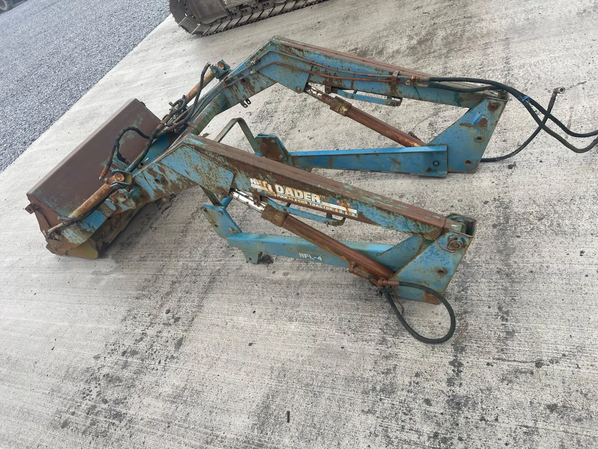 Loader to suit Ford 4000 - Image 3