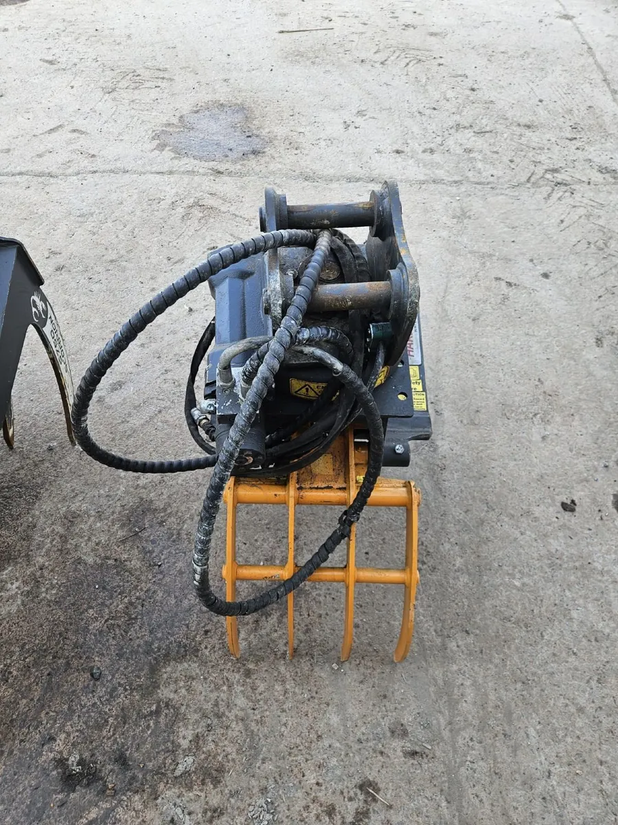 MDE Scorpion Grabs Used and Ex Demo - Image 3