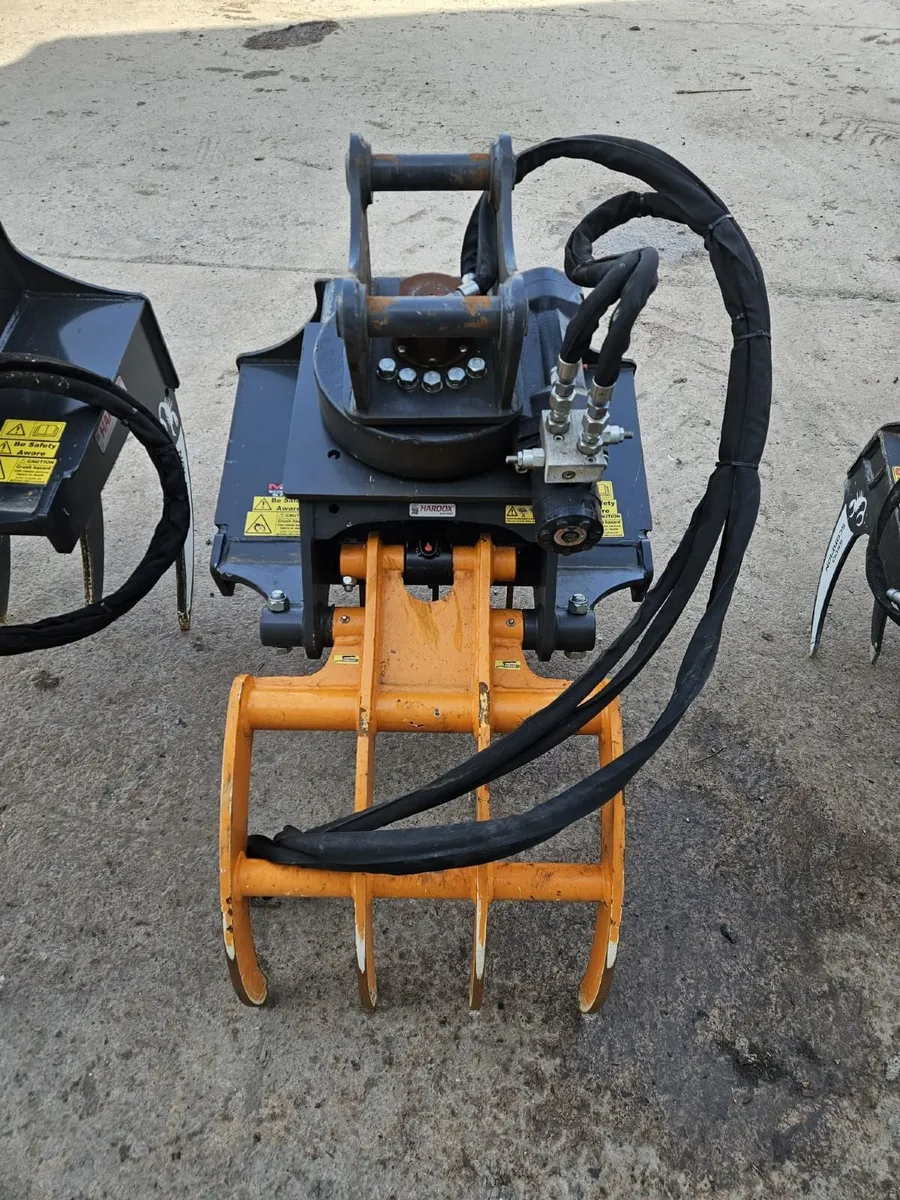 MDE Scorpion Grabs Used and Ex Demo - Image 4