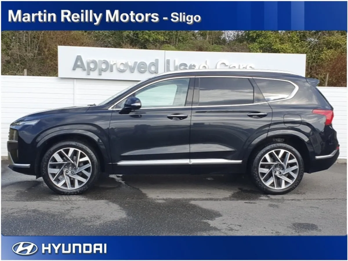 Hyundai Santa Fe Executive Plus 2WD Commercial - Image 4