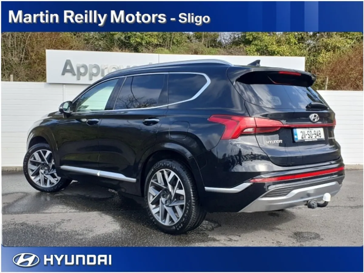 Hyundai Santa Fe Executive Plus 2WD Commercial - Image 2