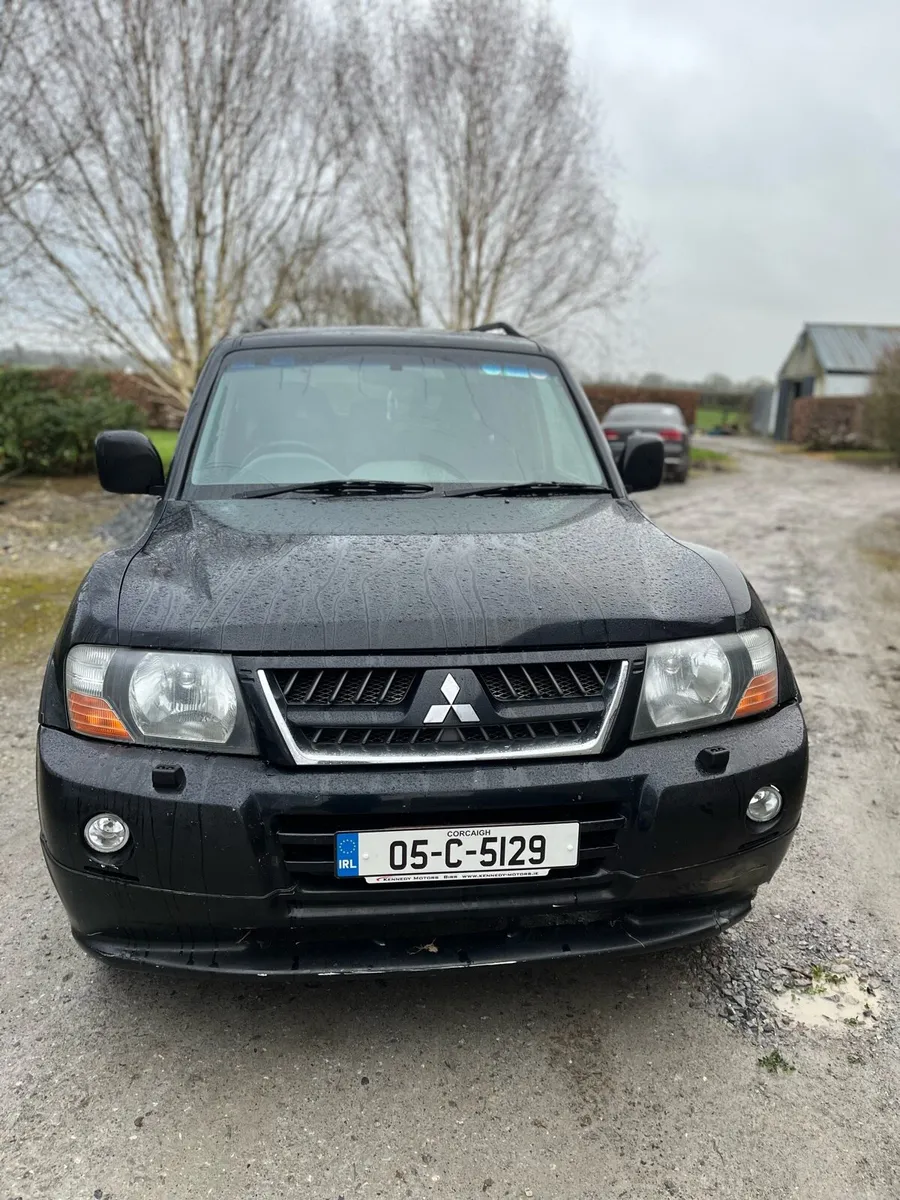 Crewcab Pajero - Image 3