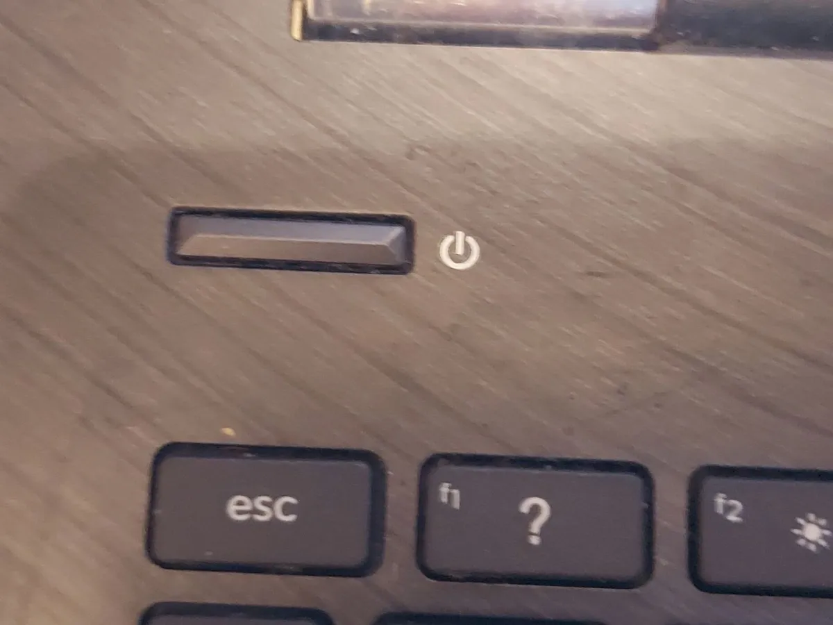 HP 15.6 inch Laptop Model 15-bw066sa, 4GB RAM, 1TB - Image 4