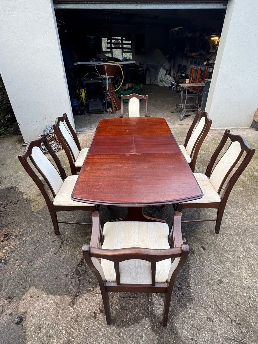Dining table and chairs - Image 1