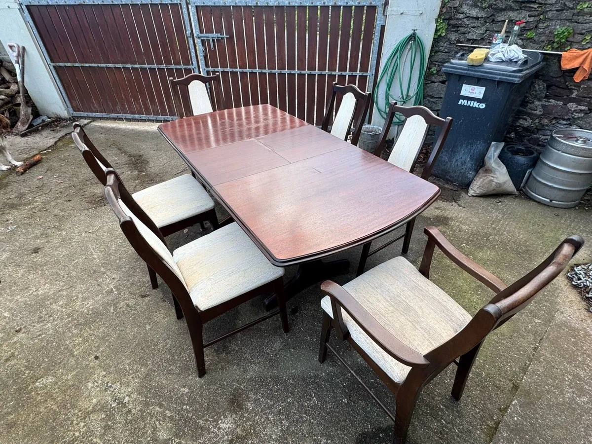 Dining table and chairs - Image 3