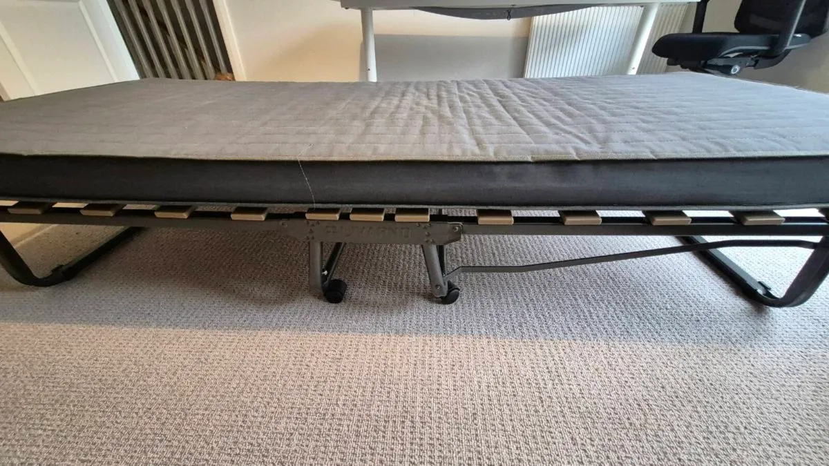 Camp bed (mattress included) - Image 4