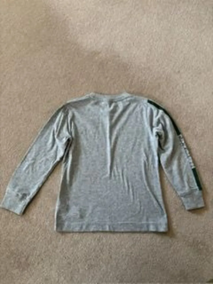 Levis Long Sleeve top age 7-8 - Image 3