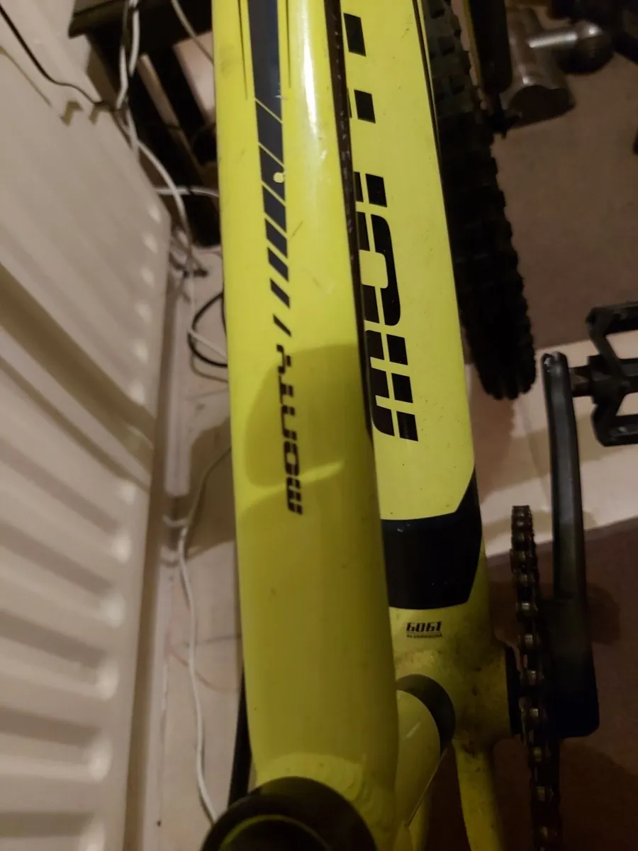 Yellow Monty 139 Race 20 inch wheel BMX Bicycle - Image 3