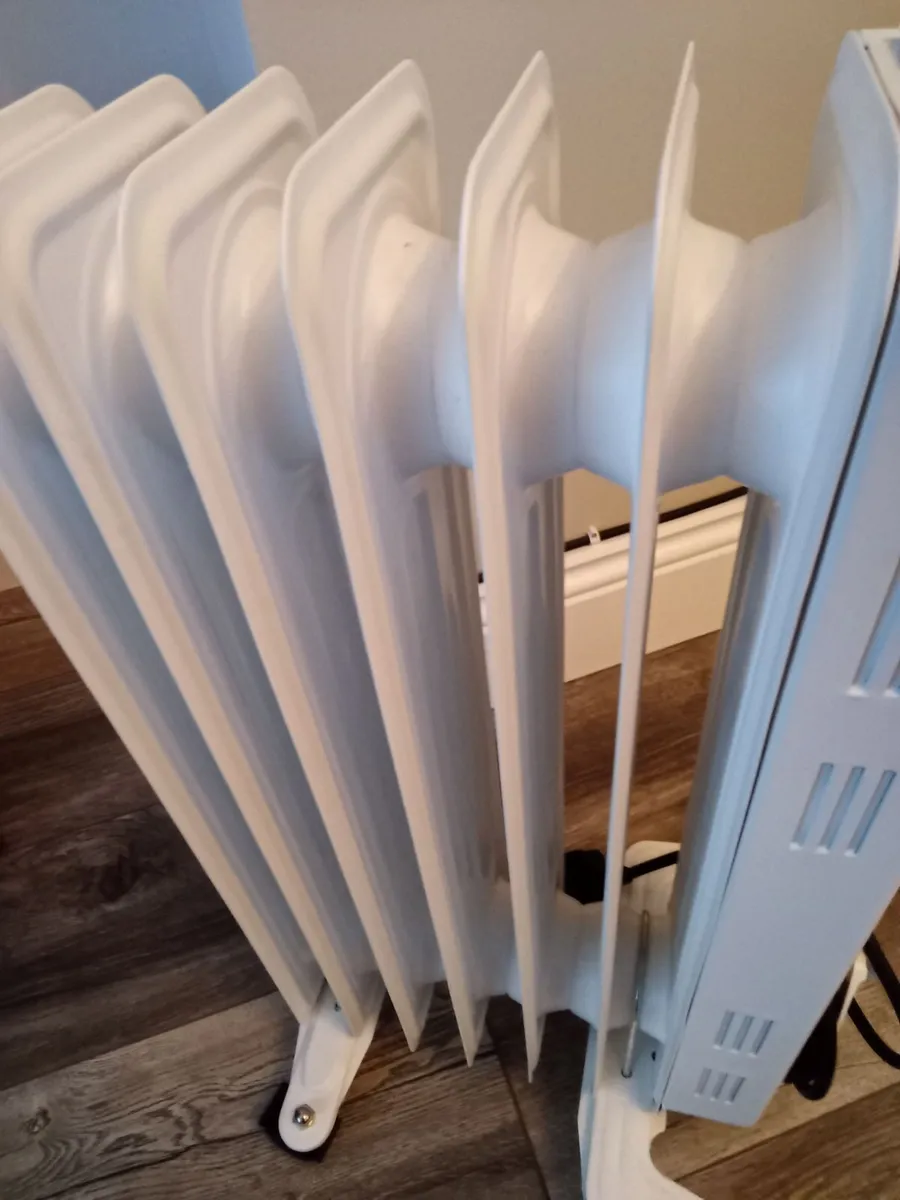 Portable Oil Heater Radiator. - Image 4