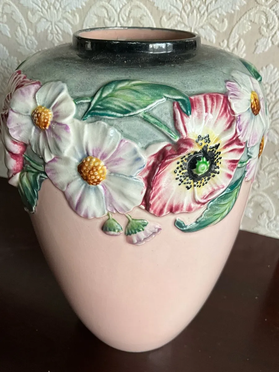 CARLTON WARR VASE. Large Poppy Daisy 1940s - Image 1