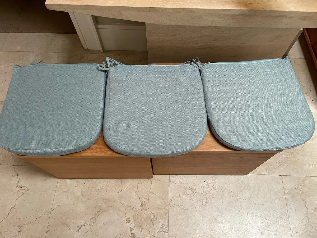 3 x Modern Quality Kitchen Seat Cushions - Deliver