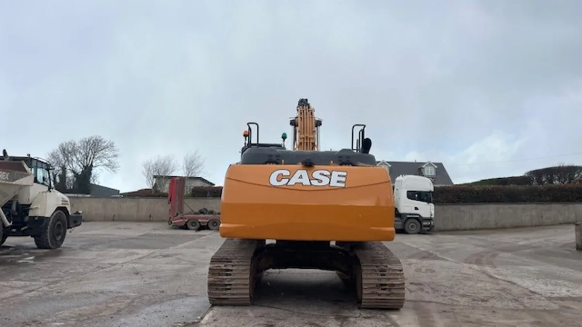 2017 Case CX 300D - Image 2