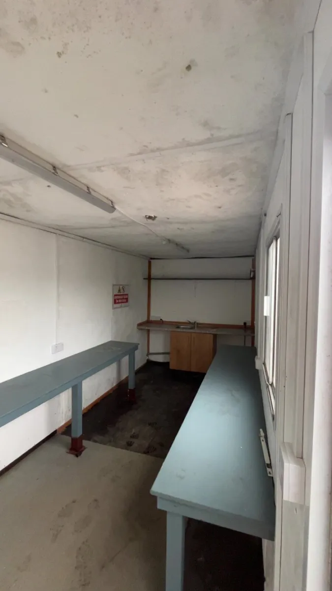 20*8 site office / canteen - Image 2