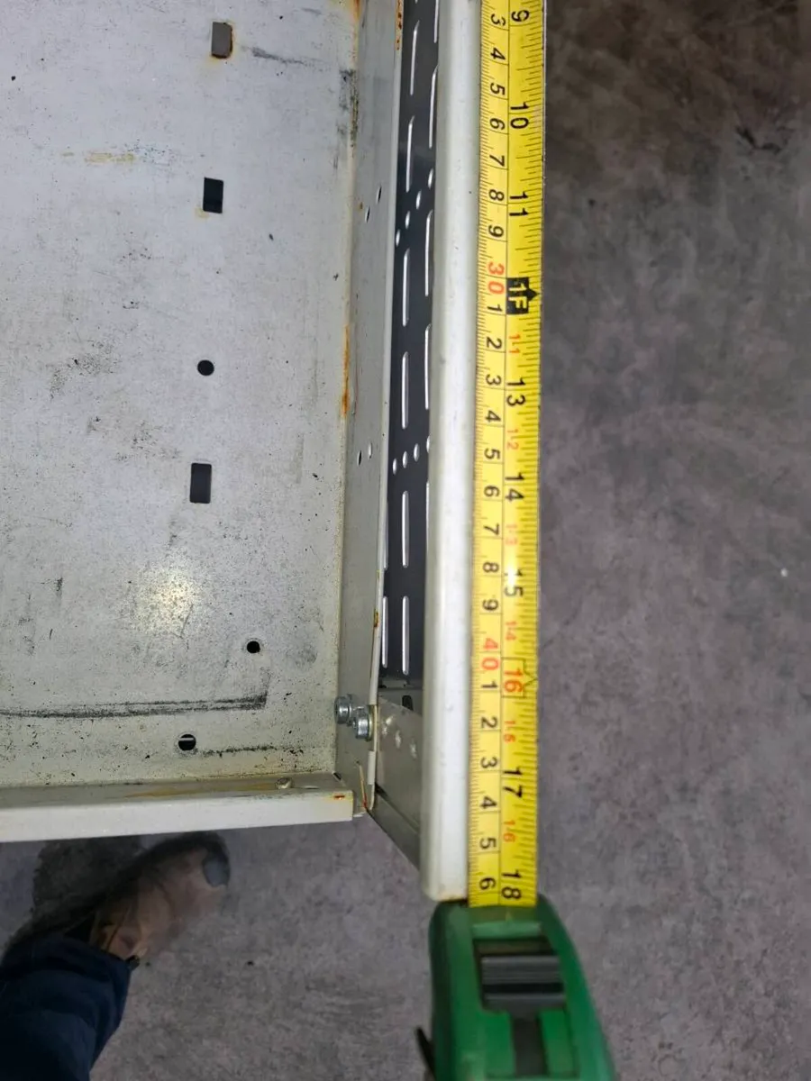 Van shelving - Image 4