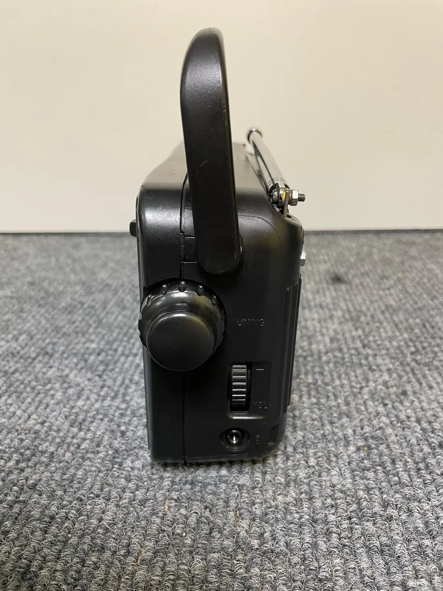 Panasonic portable radio - Image 3