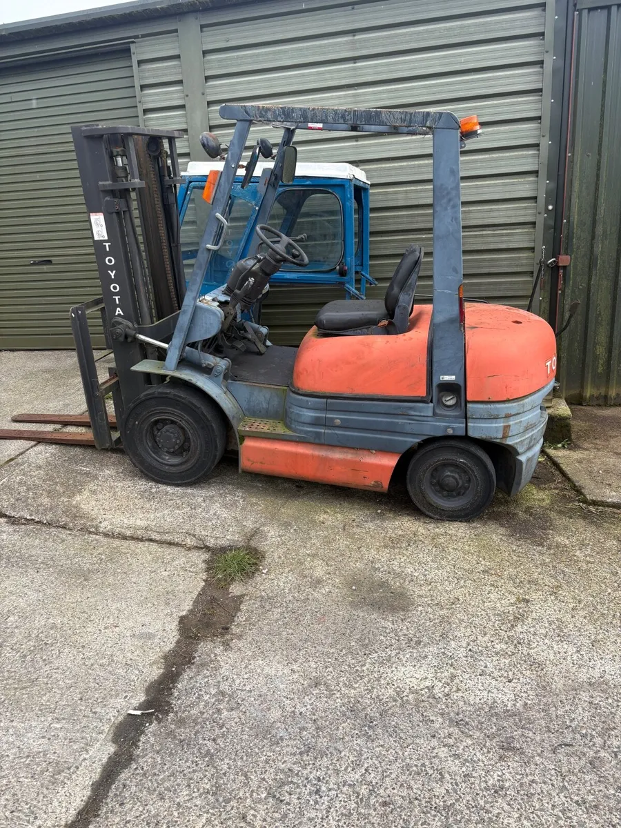 Forklift - Image 1