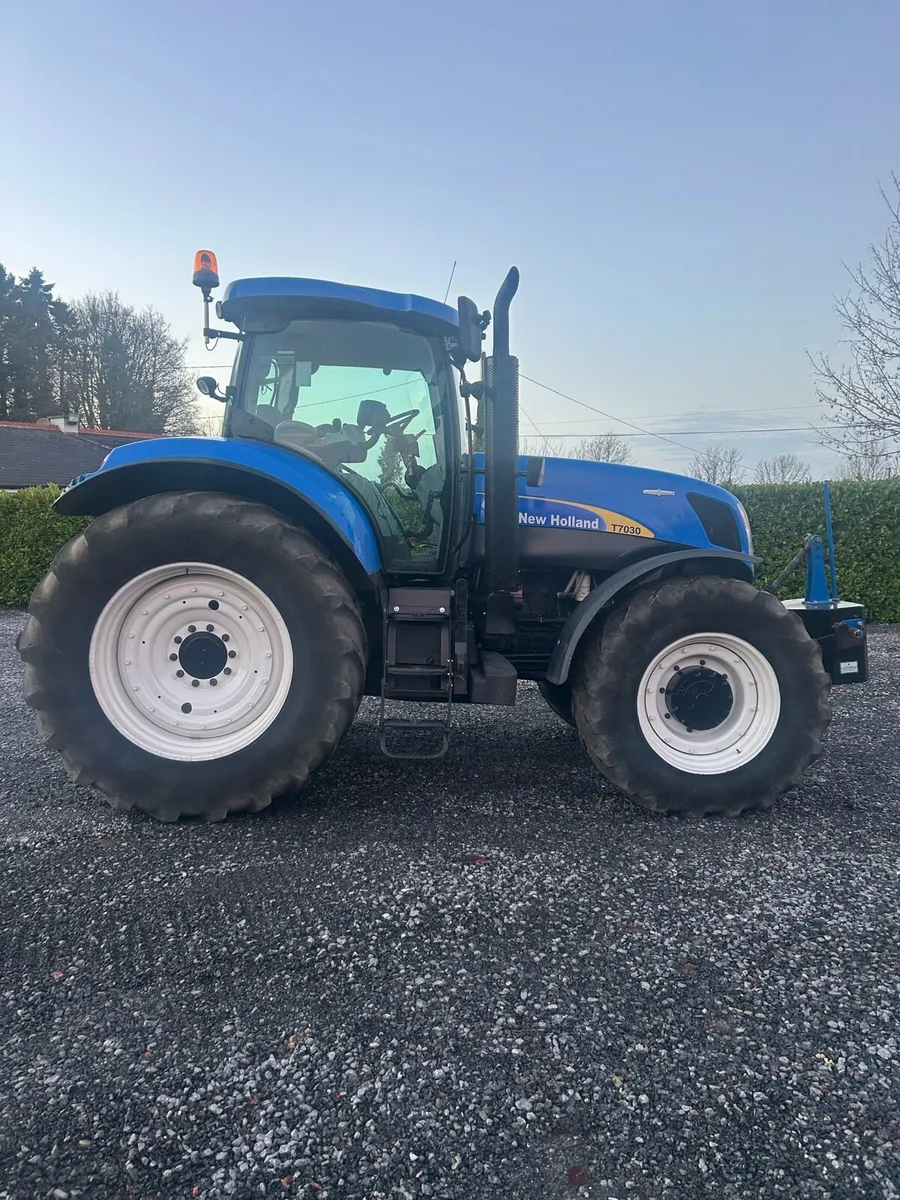 New Holland T7030 auto command - Image 3